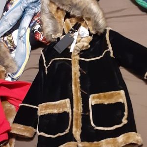 BRAND NEW DAKOMA KIDS JACKET